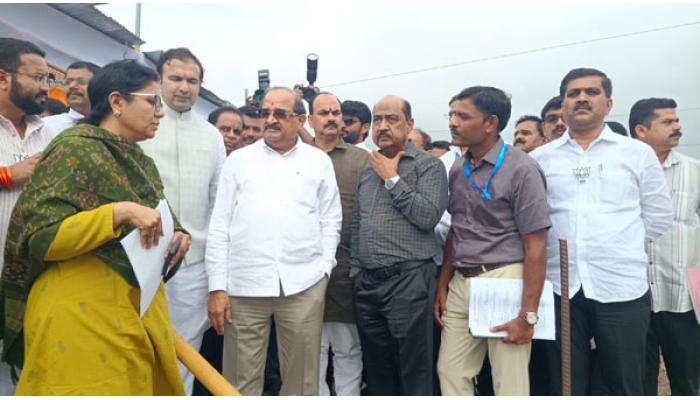 खोडशी धरणाचे काम 2027 पर्यंत पूर्ण करणार- जलसंपदा मंत्री राधाकृष्ण विखे पाटील, खोडशी धरणाची व कालव्याची पाहणी