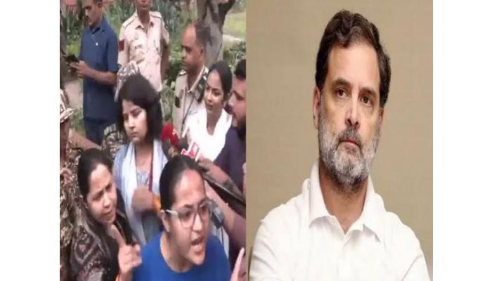 राहुल गांधींच्या निवास्थानाबाहेर साधूसंतांचा गोंधळ; घेराव घालण्याचा प्रयत्न, साधू-संतांसोबत काही महिला आंदोलकही होत्या
