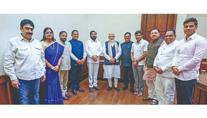 पंतप्रधान मोदींनी ठाकरे गटातून आलेल्या शिवसेनेच्या खासदारांशी साधला संवाद; प्रत्येक खासदाराच्या पाठीशी खंबीर उभा असल्याचे आश्वासन