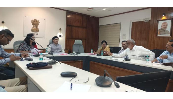 ग्राहकांच्या आरोग्याच्या दृष्टीने हॉटेल व धाब्यांची त्वरित तपासणी करावी - अपर जिल्हाधिकारी विठ्ठल इनामदार, जिल्हा ग्राहक संरक्षण परिषदेची बैठक