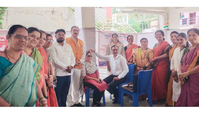 स्नेह उदय महिला सामाजिक संस्थेच्या वैद्यकीय शिबिरास प्रतिसाद; ३० जणांनी केले रक्तदान, तीनशे लोकांनी घेतला शिबिरांचा लाभ