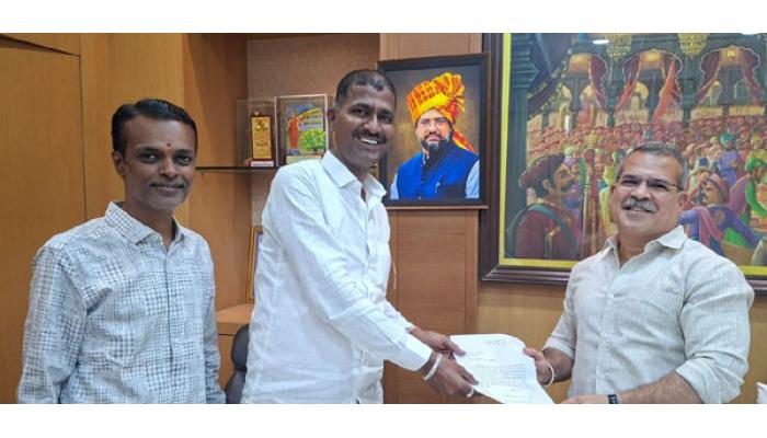 सातारा शहरातील अतिक्रमण हटले; आता रिक्षा थांब्यांना शिस्त लावा - सामाजिक कार्यकर्ते निलेश आपटे आणि अमर बेंद्रे यांची मागणी