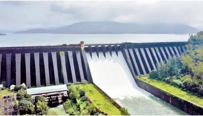 कोयना धरणात १०० टीएमसी पाणीसाठा; तीन राज्यांवरील जलसंकट टळले