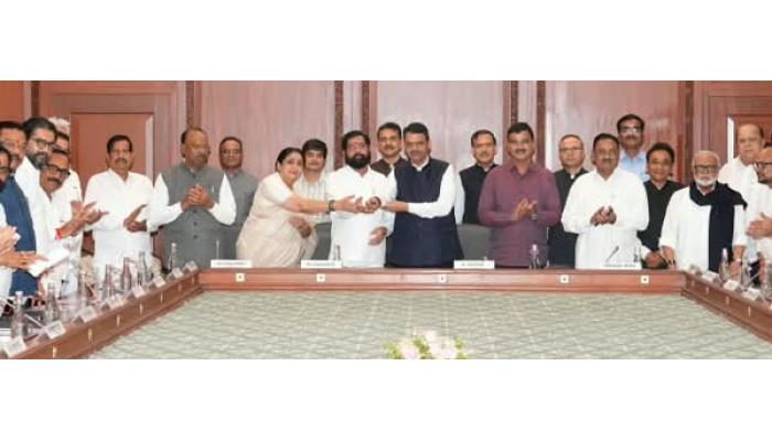 कर्जमाफीचा दुसरा हप्ता मुख्यमंत्री देवेंद्र फडणवीस यांच्या हस्ते हस्तांतरित;; ६.३६ लाख शेतकऱ्यांच्या बँक खात्यात ५,०८६ कोटी जमा