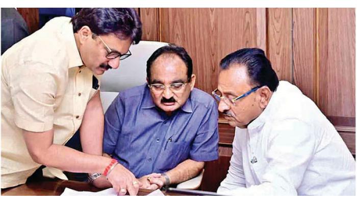 खंडाळा-किसनवीरच्या भागीदारी करारास मिळणार मुदतवाढ : ना. मकरंद पाटील, सहकार मंत्री बाबासाहेब पाटील यांच्या दालनात महत्त्वपूर्ण बैठक