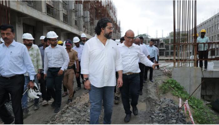 बांधकाम विभागाने प्रत्येक कामाचा दर्जा आणि वेळेचे बंधन पाळावे - ना. शिवेंद्रसिंहराजे; नागपूर दौर्&zwj;यात विविध विकासकामांचा घेतला आढावा