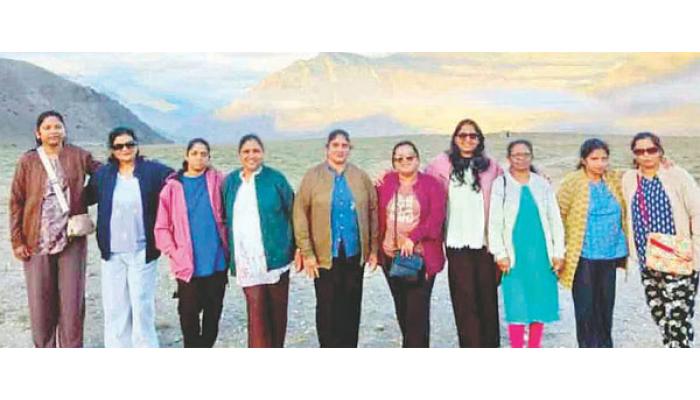नेपाळमध्ये पर्यटनासाठी गेलेल्या महाबळेश्वरमधील १० महिला सुखरूप; पोखरा येथील हॉटेलमध्&zwj;ये वास्तव्यास, जिल्हा प्रशासन संपर्कात