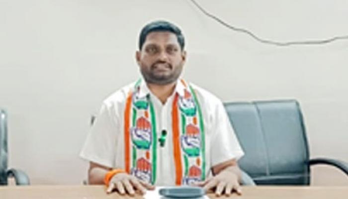 साताऱ्याच्या मैदानांवर झुडपे, खेळाडूंच्या स्वप्नांवर धूळ; क्रीडा विकासासाठी सत्ता नेमकी कुठे खर्च झाली?, काँग्रेसचे सादिकअली बागवान यांचा सत्ताधाऱ्यांवर निशाणा