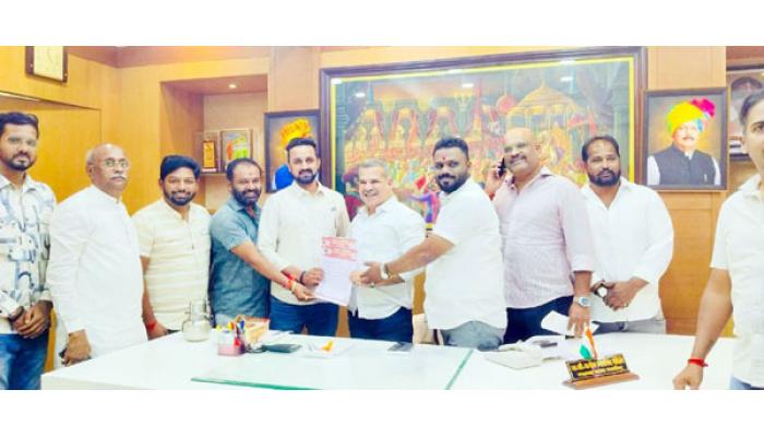 गणेशोत्सव समितीच्या मागण्यांबाबत नगराध्यक्ष अमोल मोहिते सकारात्मक; वार्षिक अर्थसंकल्पात गणेशोत्सवासाठी विशेष तरतूद करण्याची ग्वाही