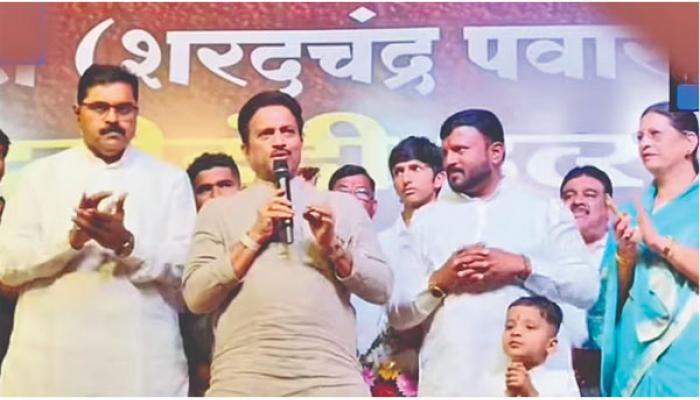 सातारकरांच्या बळावर पुढच्या वर्षी साताऱ्यात परिवर्तनाची दहीहंडी फोडू - प्रदेशाध्यक्ष शशिकांत शिंदे, साताऱ्यात राष्ट्रवादीची दहीहंडी उत्साहात
