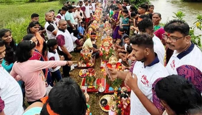 सातारकरांचा पाच दिवसांच्या गौरी-गणरायांना निरोप; गणपती बाप्पा मोरयाच्या जयघोषात पाच दिवसांच्या गणरायांचे विसर्जन
