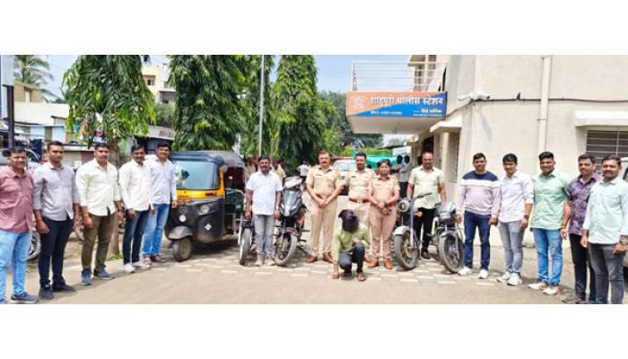 मोटारसायकल चोरट्यांचा माग काढत चार गुन्हे उघड; शाहूपुरी पोलिसांची कारवाई; तिघे ताब्यात, ३.८५ लाखांचा मुद्देमाल हस्तगत