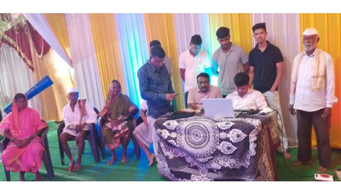 सेवा संकल्प अभियानांतर्गत ज्योतिबाची वाडीत फार्मर आयडी कॅम्प; शेतकऱ्यांना फार्मर आयडीबाबत मार्गदर्शन