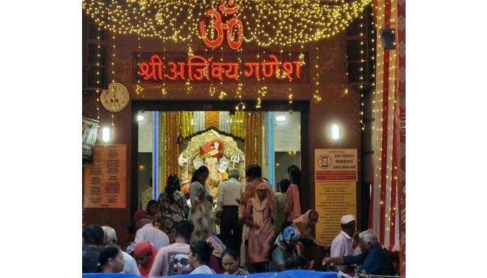 साताऱ्यात अंगारकी निमित्त गणेश दर्शनास गर्दी; राजवाडा परिसरातील अजिंक्य गणेश मंदिराला आकर्षक विद्युत रोषणाई