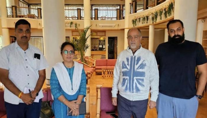 महाबळेश्वरातील हॉटेल, रिसॉर्ट आस्थापनांना रोजगार व कौशल्य योजनांची माहिती; सेवा संकल्प अभियानांतर्गत आस्थापनांना प्रत्यक्ष भेटी; हॉटेल असोसिएशनसोबत संयुक्त बैठक