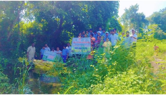 सातार्&zwj;याच्या मातीत उमटतोय जलसंधारणाचा नवा इतिहास ! 1,500 हून अधिक वनराई बंधारे पूर्ण