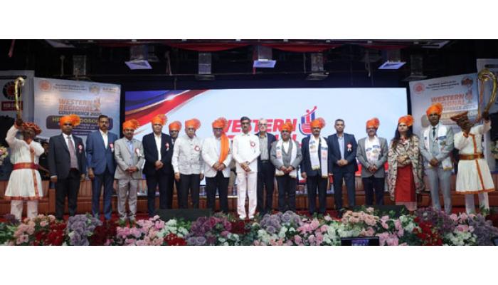 मानव हाच &lsquo;विकसित भारता&rsquo;चा केंद्रबिंदू : डॉ. बालाजी गोपालन; ज्येष्ठ उद्योजक फरोख कुपर यांना &lsquo;जीवनगौरव पुरस्कार&rsquo; प्रदान
