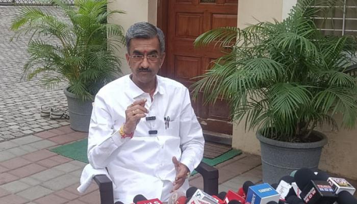 आरबीआयचा नियम पाळावाच लागणार; जिल्हा बँकेतील दहा वर्षांच्या संचालकांच्या अपात्रतेवर पालकमंत्री शंभूराज देसाई यांचे स्पष्ट मत; भाजप-शिवसेनेच्या जागावाटपाच्या चर्चेकडे लक्ष