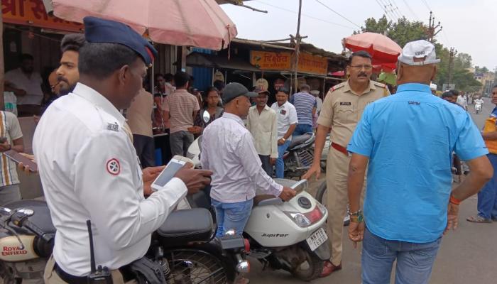 साताऱ्यात रिक्षाचालकांवर कारवाईचा बडगा; ५४ हजार ५०० रुपयांचा दंड
