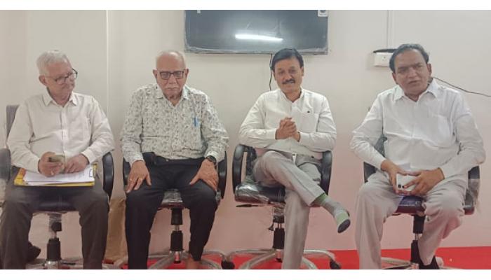 महाराष्ट्रात स्वतंत्र आयुष विभाग सुरू करा; आयुर्वेदिक उत्पादकांची मागणी